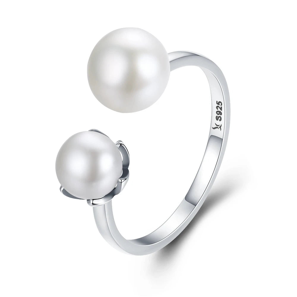 {{ product.title }} β Elegant {{ product.type }} crafted from {{ product.material }} by {{ product.vendor }}