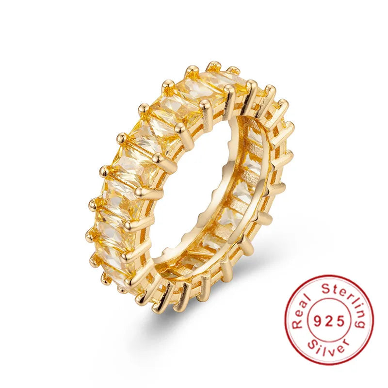{{ product.title }} β Elegant {{ product.type }} crafted from {{ product.material }} by {{ product.vendor }}