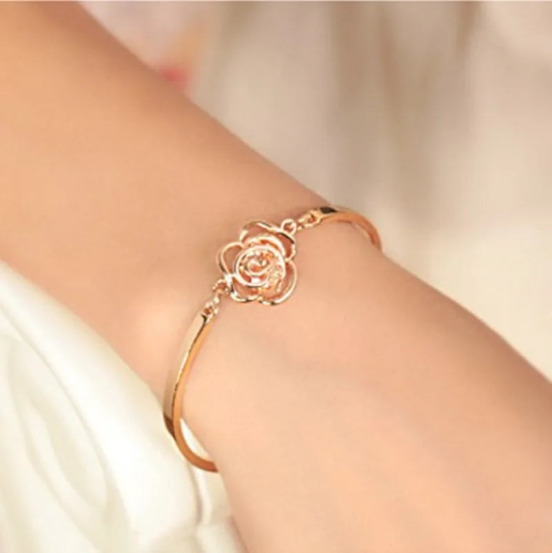 Elegant Rose Gold Flower Bracelet