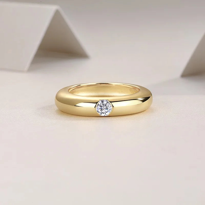 {{ product.title }} β Elegant {{ product.type }} crafted from {{ product.material }} by {{ product.vendor }}