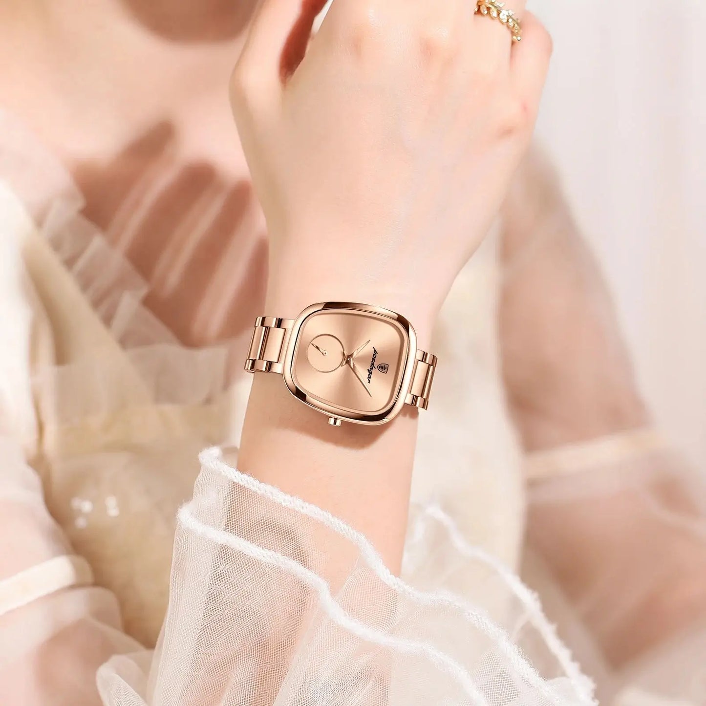 {{ product.title }} β Elegant {{ product.type }} crafted from {{ product.material }} by {{ product.vendor }}